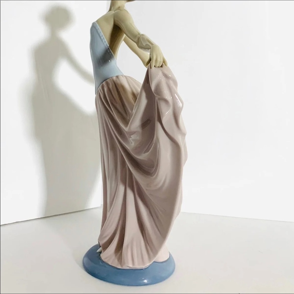 🌟Lladro “Dancer”🌟 - Picture 4 of 9